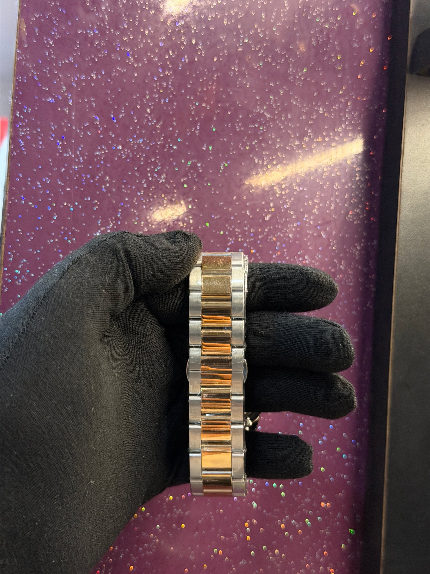 ARMANI EXCHANGE - MEN'S WATCH - CHRONOGRAPH - SILVER AND GOLDEN CHAIN WITH WHITE DIAL