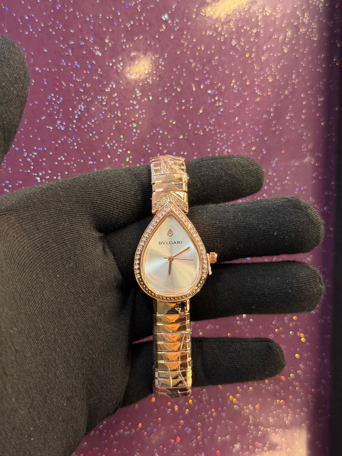 BVLGARI - LADIES WATCH - ROSE GOLD CHAIN WITH WHITE DIAL - LEAF PATTERN