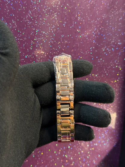 GUESS - LADIES WATCH - STONE WORK - BRACELET LOOK
