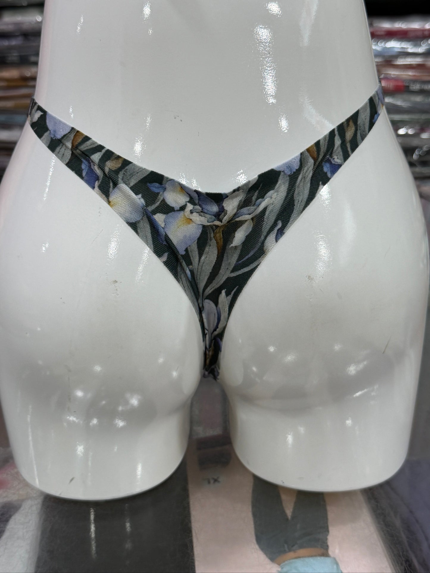 THONG PANTY - STRING - SIDE BUCKLE - SEAMLESS MODAL