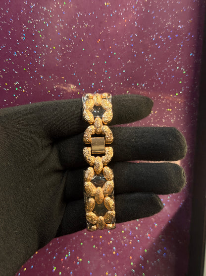 ROLEX - LADIES WATCH - ROSE GOLD CHAIN WITH ROSE GOLD DIAL -  BRACELET LOOK