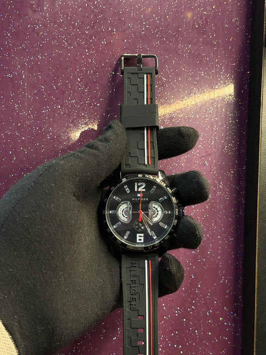 TOMMY HILFIGER - MEN'S WATCH - CHRONOGRAPH - SILICON STRAP - BLACK  COLOUR