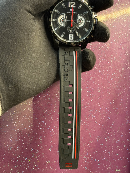 TOMMY HILFIGER - MEN'S WATCH - CHRONOGRAPH - SILICON STRAP - BLACK  COLOUR
