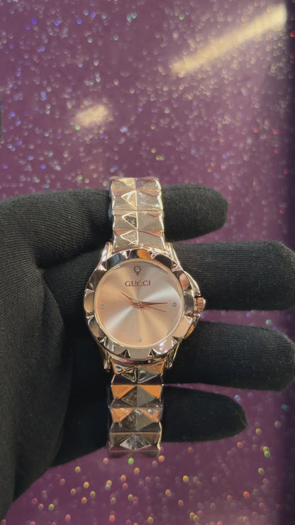 GUCCI - LADIES WATCH - ROSE GOLD COLOUR